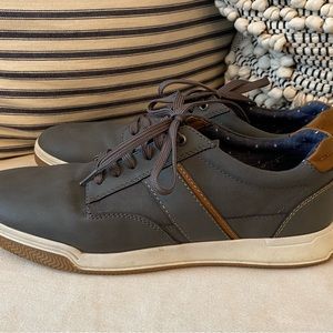 Rye Tennis Shoes